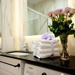 Royal Patronus Mennica - Business District Apartman