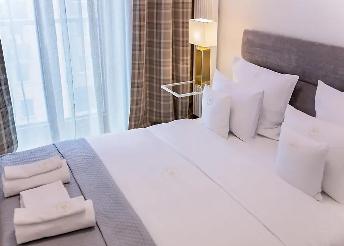 Royal Patronus Mennica - Business District * 바르샤바