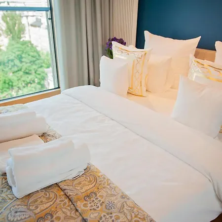 Appartement Royal Patronus Mennica - Business District *