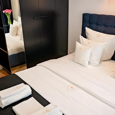 Apartament Royal Patronus Mennica - Business District Warszawa