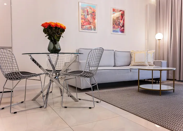 Appartement Royal Patronus Mennica - Business District *