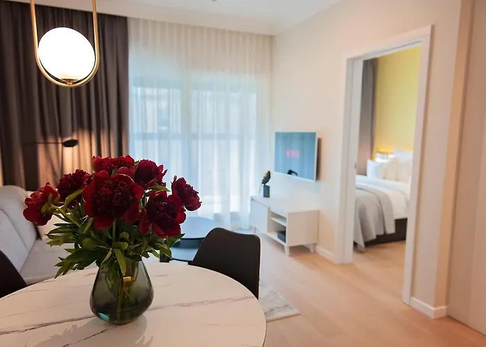 Royal Patronus Mennica - Business District *