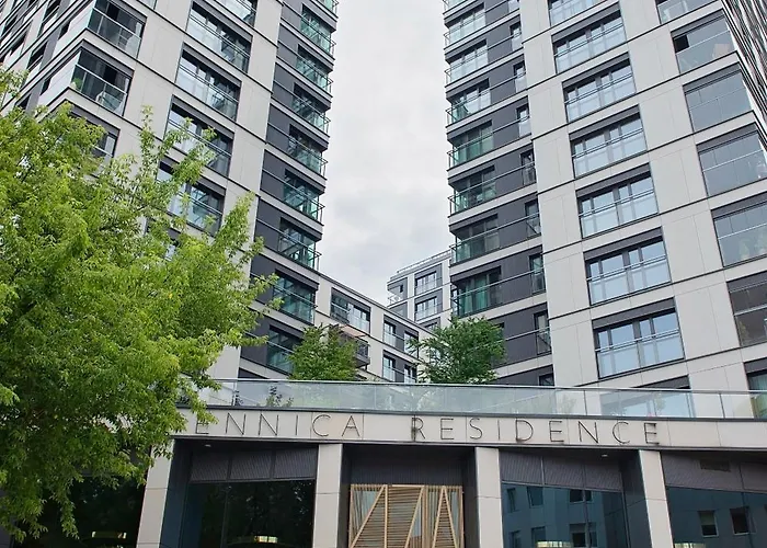 Royal Patronus Mennica - Business District *