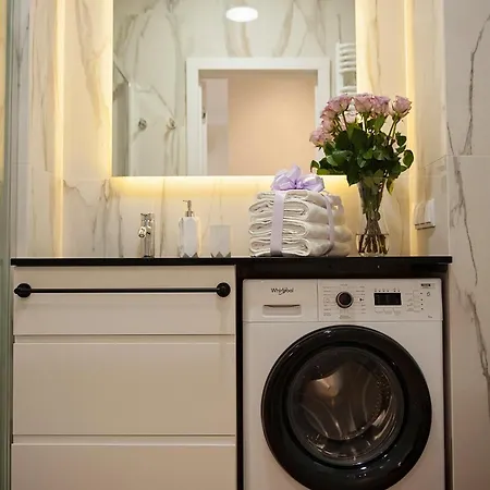 Apartment Royal Patronus Mennica - Business District *
