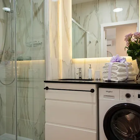 Royal Patronus Mennica - Business District Apartment *
