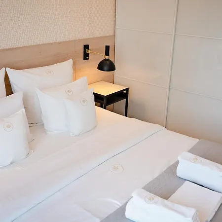 Apartment Royal Patronus Mennica - Business District *