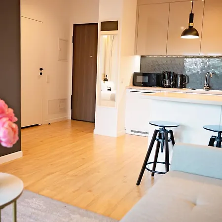 Apartment Royal Patronus Mennica - Business District Warschau