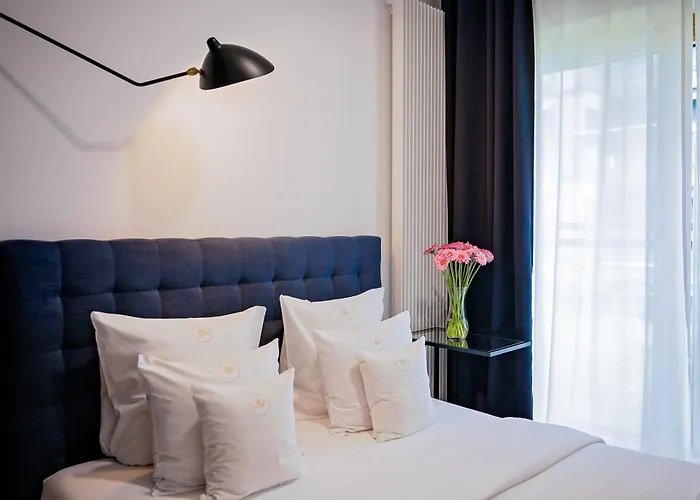 Royal Patronus Mennica - Business District *