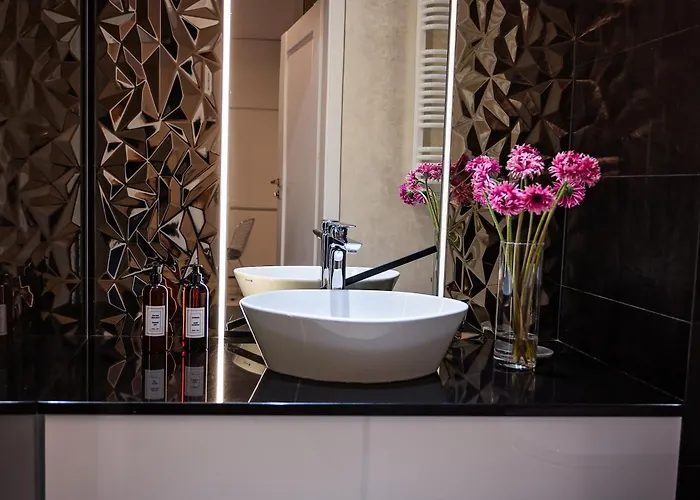 Royal Patronus Mennica - Business District Varsó