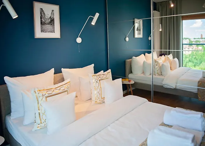 Royal Patronus Mennica - Business District * Varsó